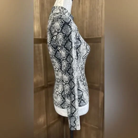 Snakeskin Mock Turtleneck Blouse. - Picture 5 of 6
